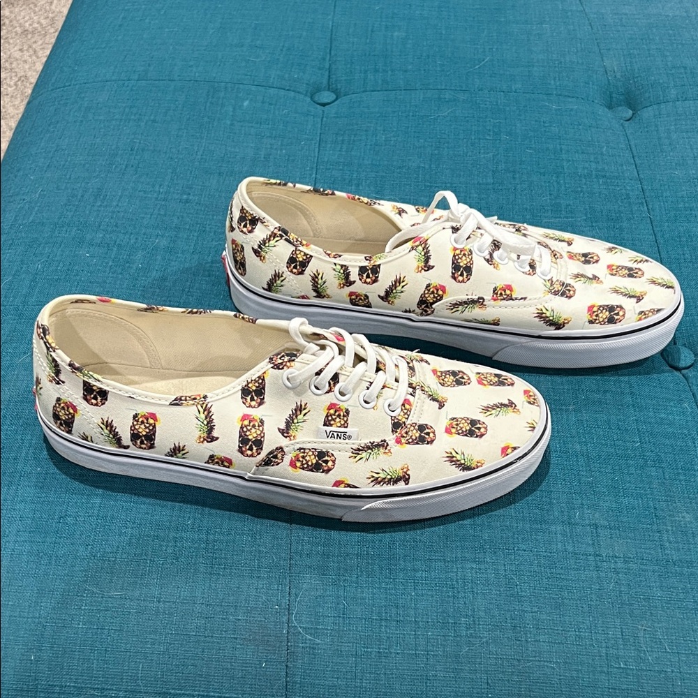 Vans Pineapple Skull Patterned Canvas Shoes
